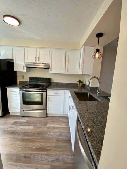 Building Photo - 307 Fawn Trl