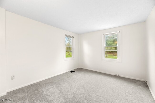 Building Photo - 3060 Ravenna St