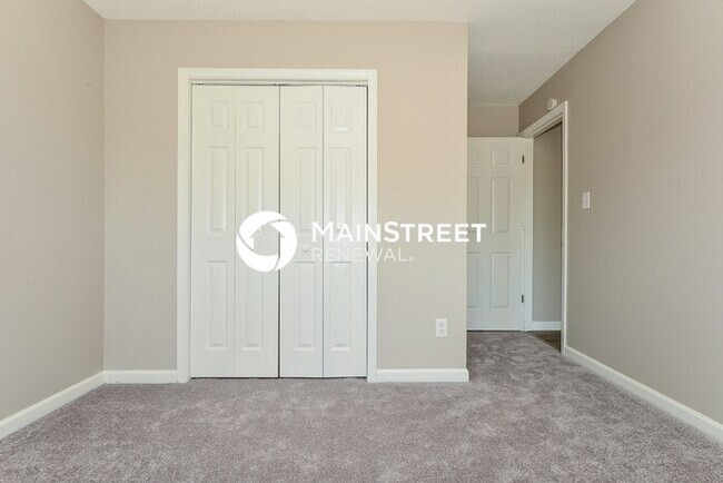 Building Photo - 4 Bedroom Pet-Friendly Home in Decatur, GA with Main Street Renewal