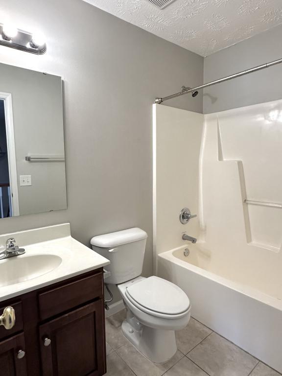 Building Photo - 284 Briarwood Pl