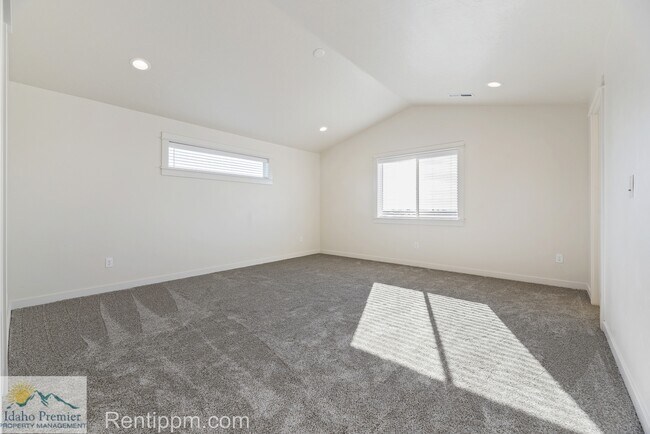 Building Photo - 10469 W Royal Fern Ct