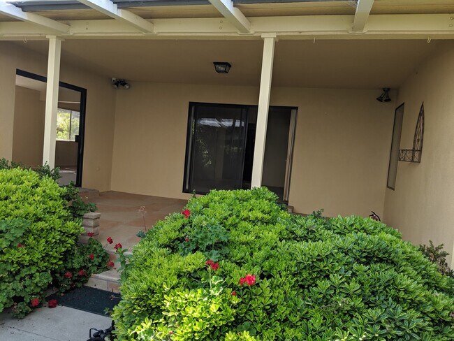 Building Photo - 203 Patricia Ct