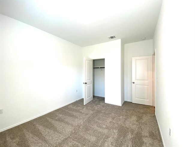 Building Photo - 14217 Sandrock Bnd