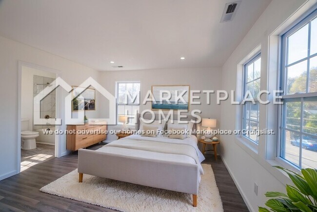 Building Photo - 4310 Ohls Ave