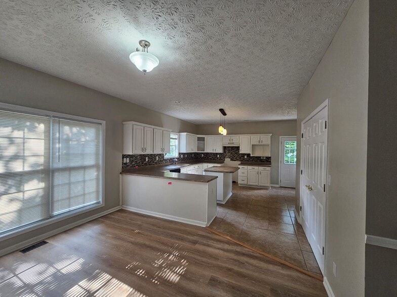 Building Photo - 5001 Max Ridge Ct