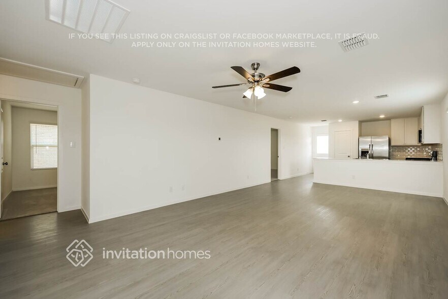 Building Photo - 1202 Canyon Wren Dr