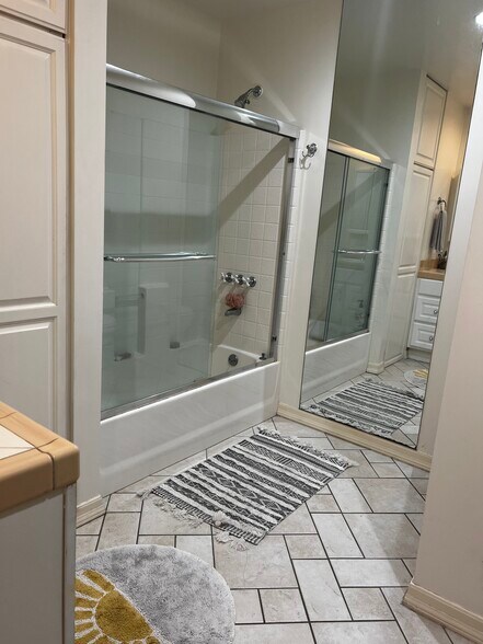 Building Photo - 21980 Alta Dr