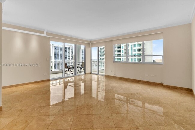 Building Photo - 801 Brickell Key Blvd