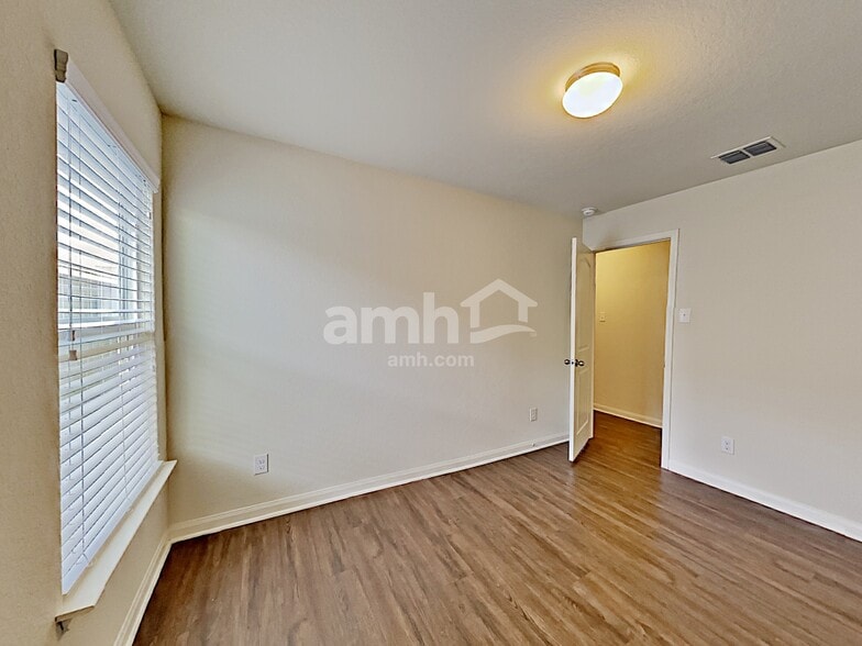 Building Photo - 7559 Bowdre