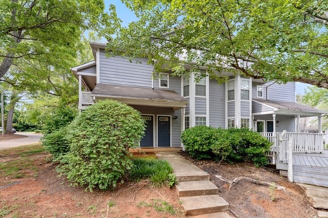 Primary Photo - 6017 Treetop Ct