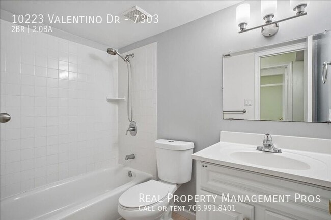 Building Photo - 10223 Valentino Dr