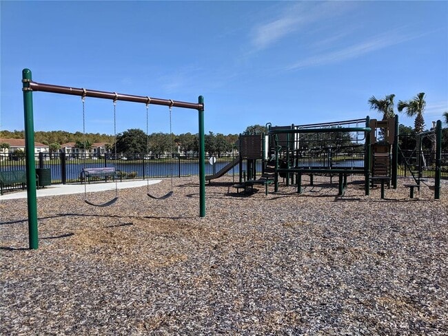 Building Photo - 15313 Willow Arbor Cir