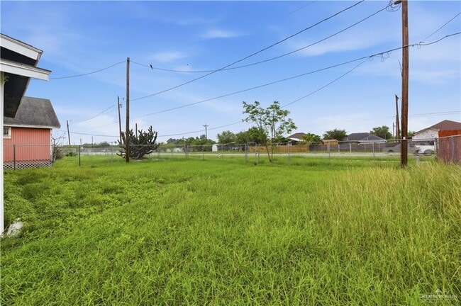 Building Photo - 14 Rusty Dr