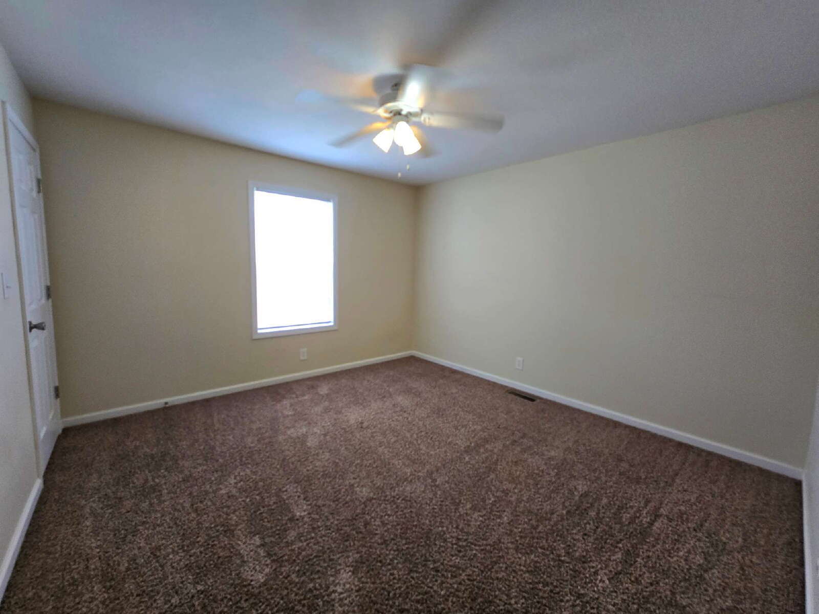 Building Photo - 248-2C EXECUTIVE AVE, CLARKSVILLE, TN 37042