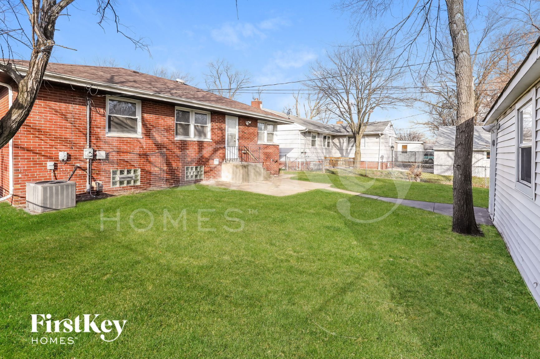 Building Photo - 461 Clyde Ave