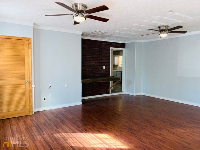 Building Photo - 30 Standing Rock Rd