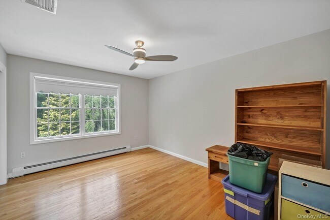 Building Photo - 24 Charnwood Dr