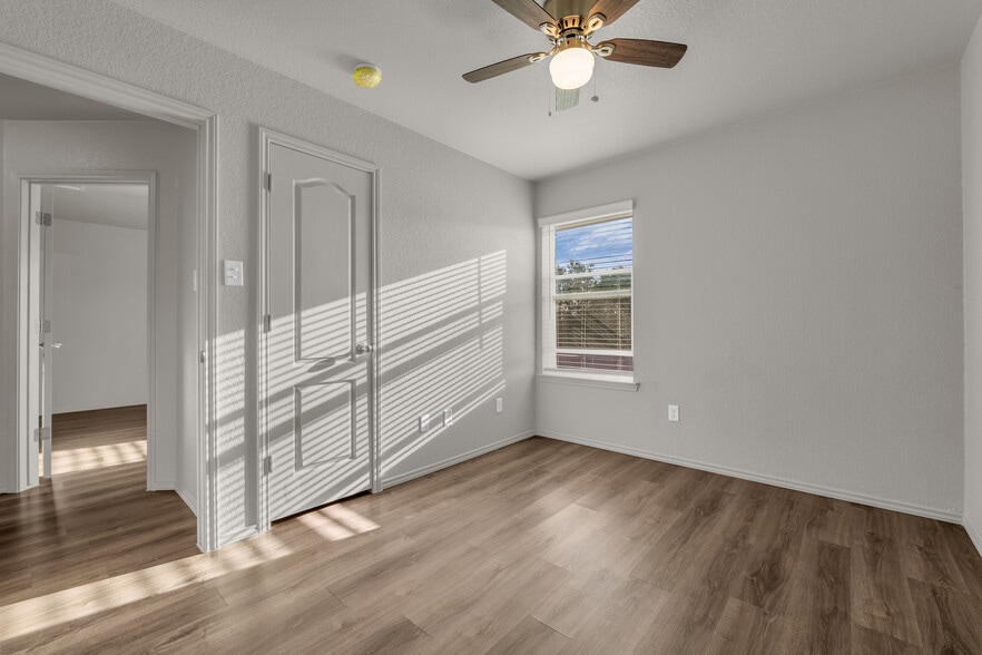 Bedroom 3 - 609 Lost Trl