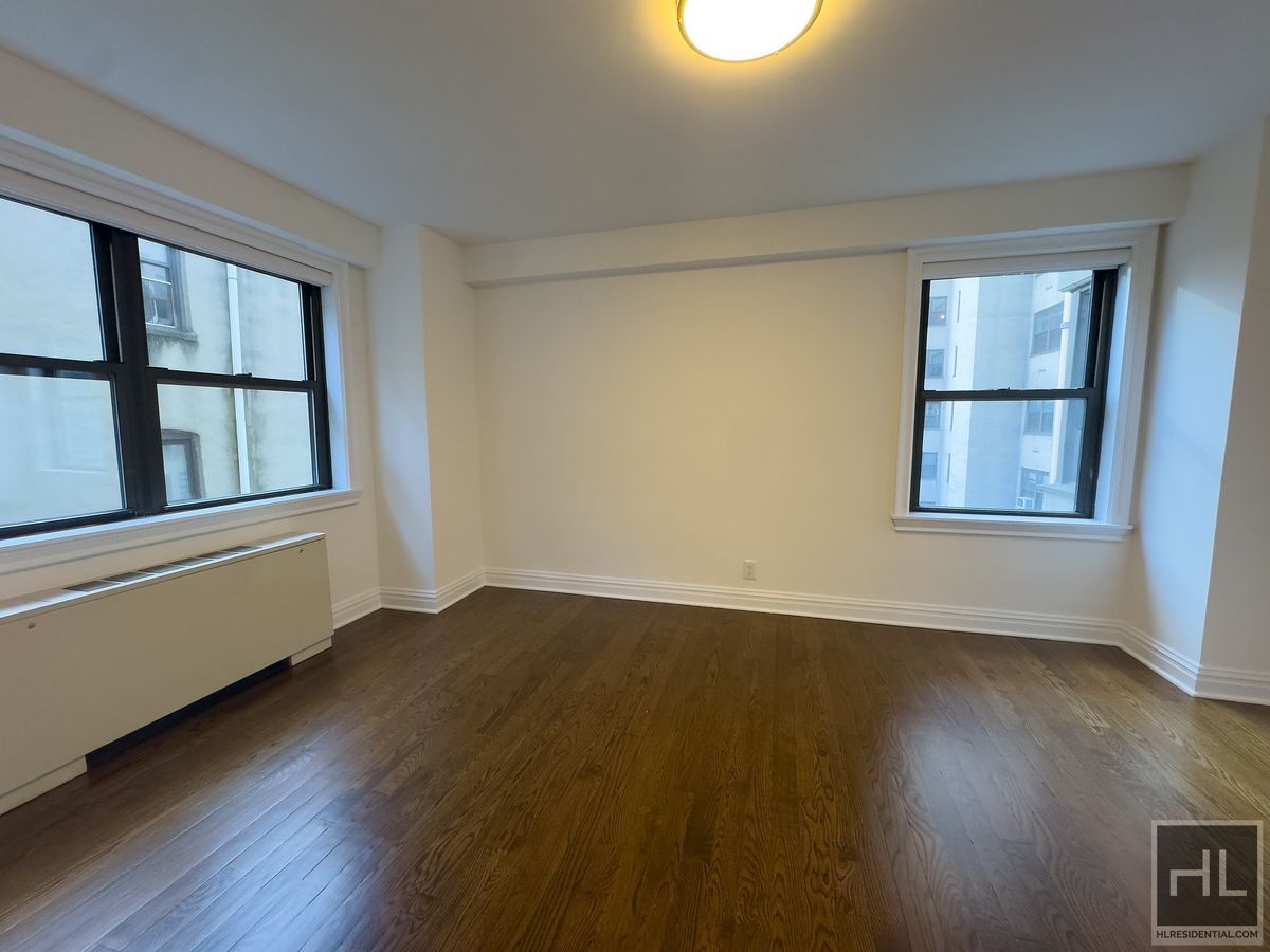 Building Photo - East 89 Street