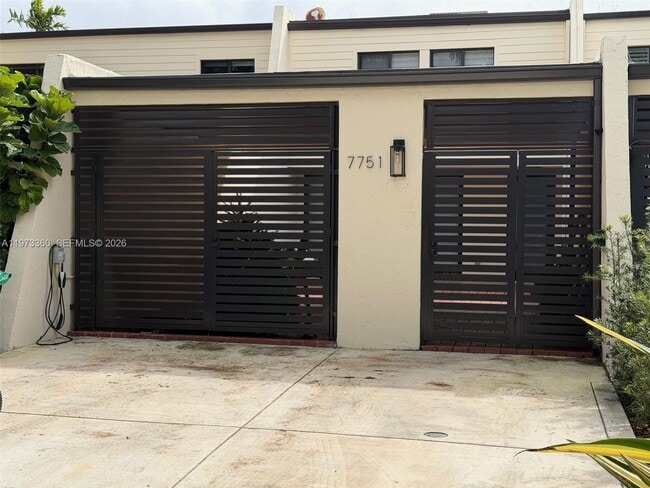 Building Photo - 7751 SW 102nd Pl