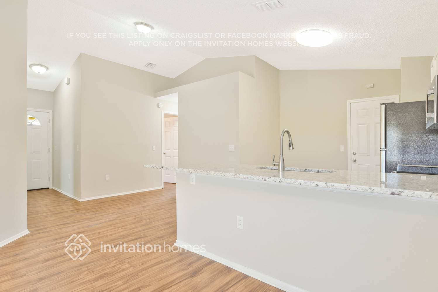 Building Photo - 1028 Florida Holly Dr