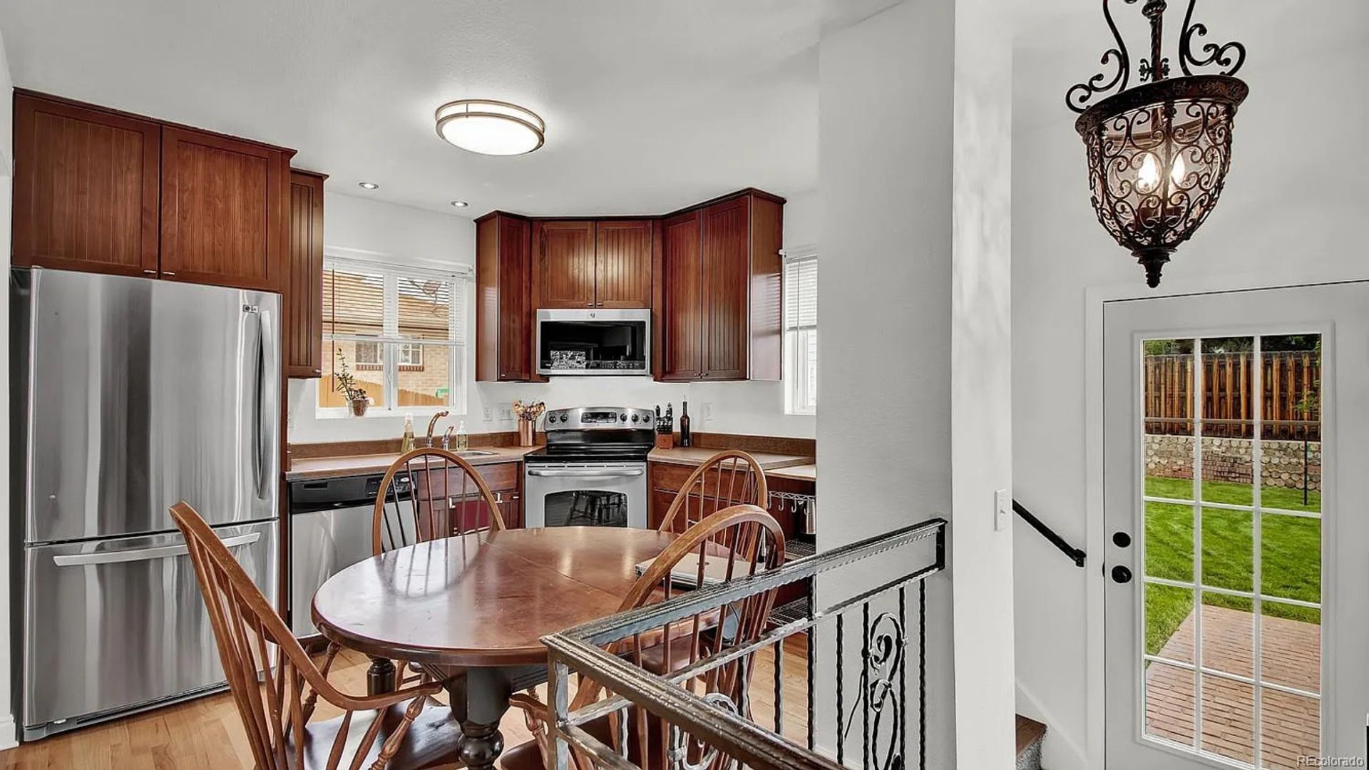 Building Photo - 10870 Carrol Ln