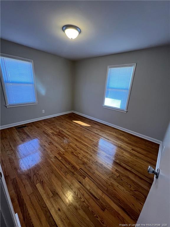 Building Photo - 1110 E 11th St