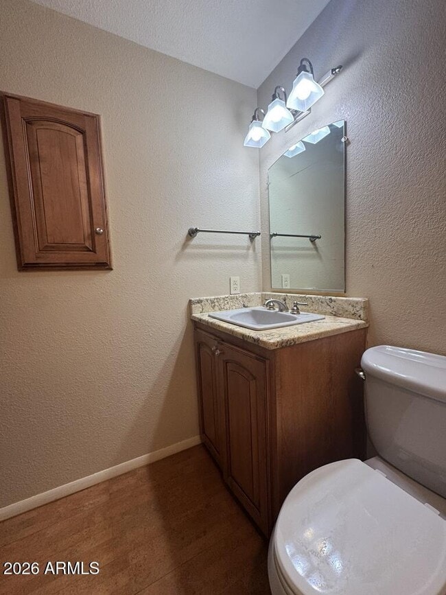 Building Photo - 1401 Bella Vista Dr