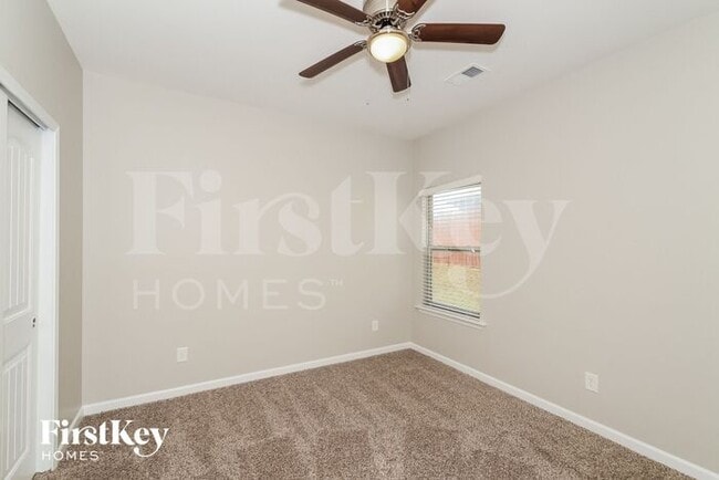 Building Photo - 308 Polo Ct