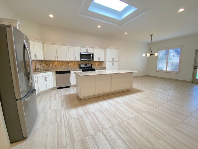 Building Photo - East El Paso 4bed/3bath Refrig A/C