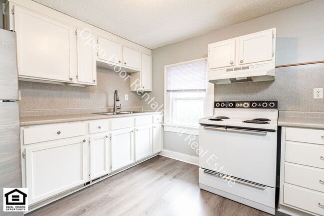 Building Photo - 2005 Bayer Ave