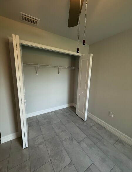 Building Photo - 6039 Latimer Ave