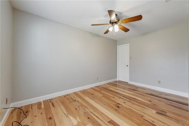 Building Photo - 1801 W 37th St
