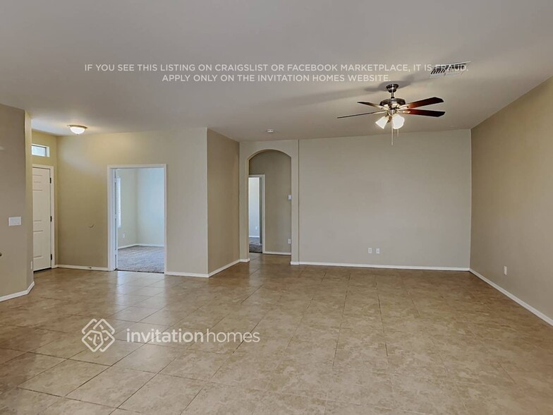 Building Photo - 14210 W Hearn Rd