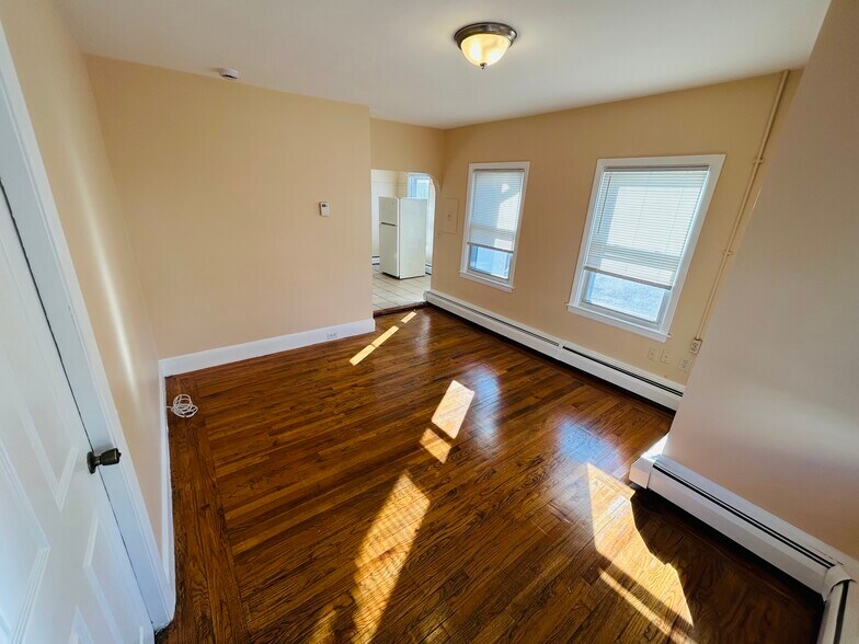 Building Photo - 25 Fallon Ave