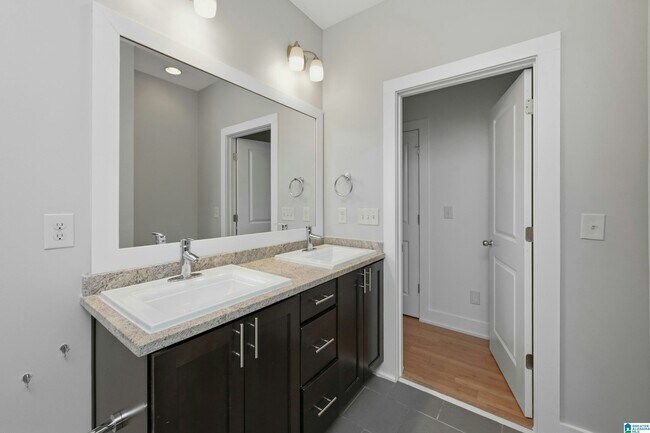 Building Photo - 1103 Barristers Ct