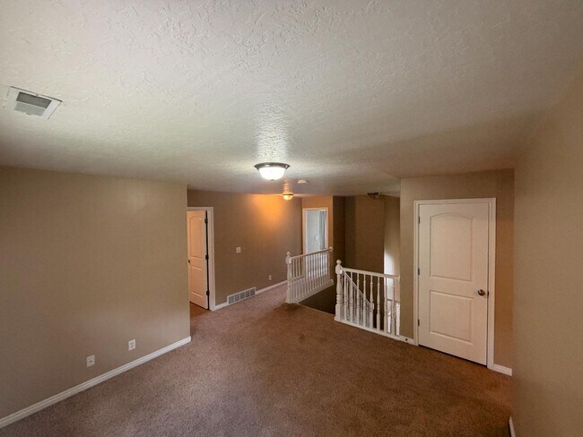 Building Photo - 4077 S Clipper St
