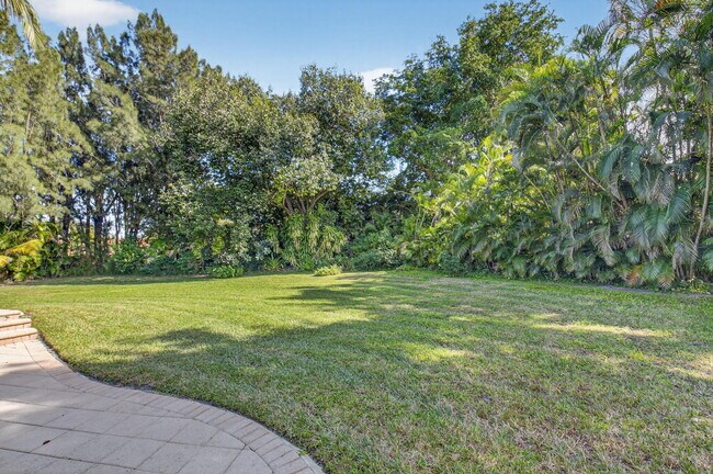 Building Photo - 16164 Bridlewood Cir