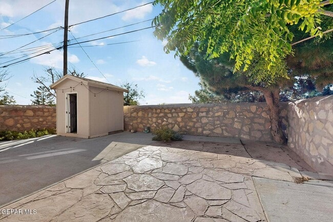 Building Photo - 6221 Patria St