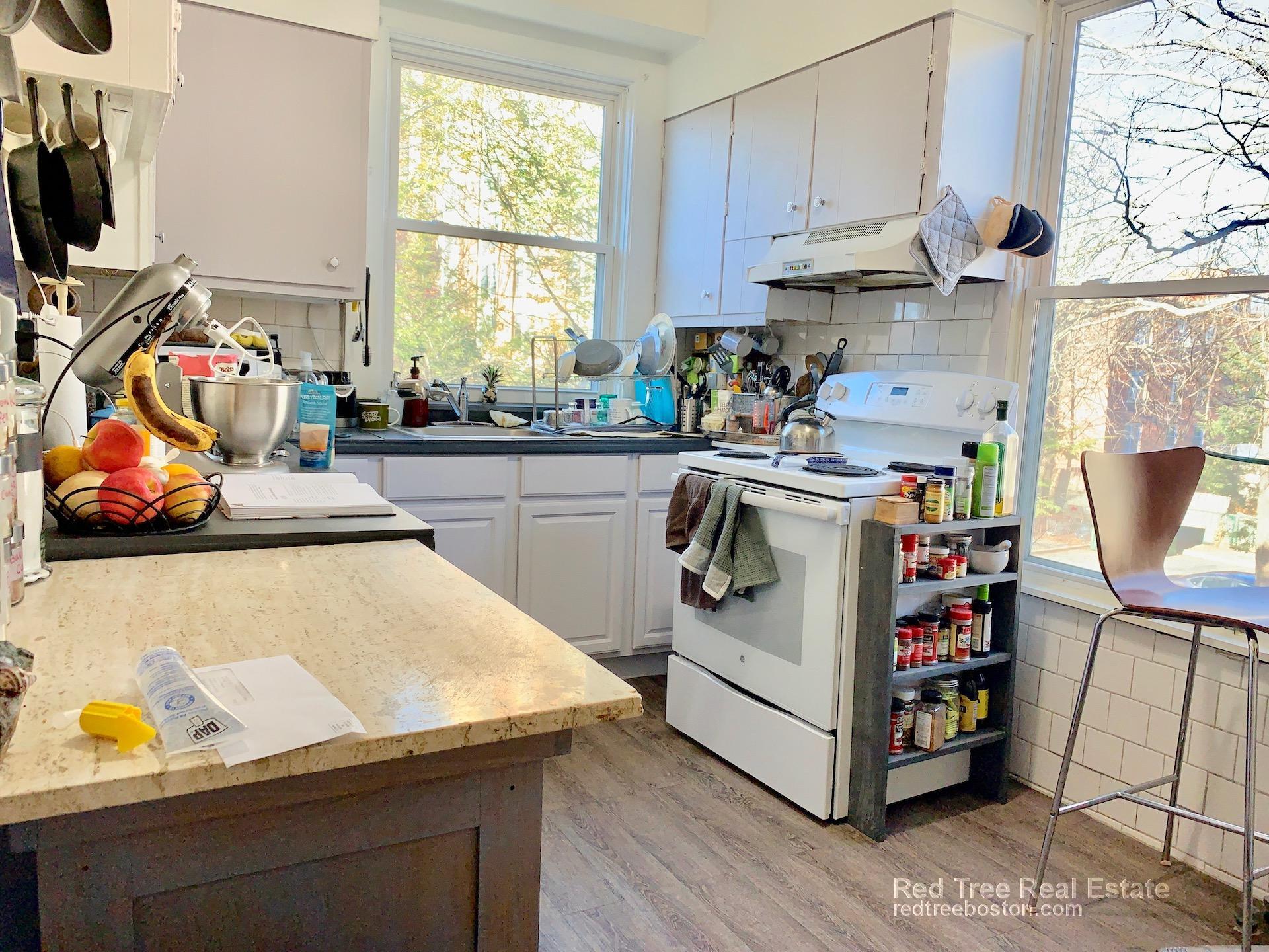 Building Photo - 41 Auburn St