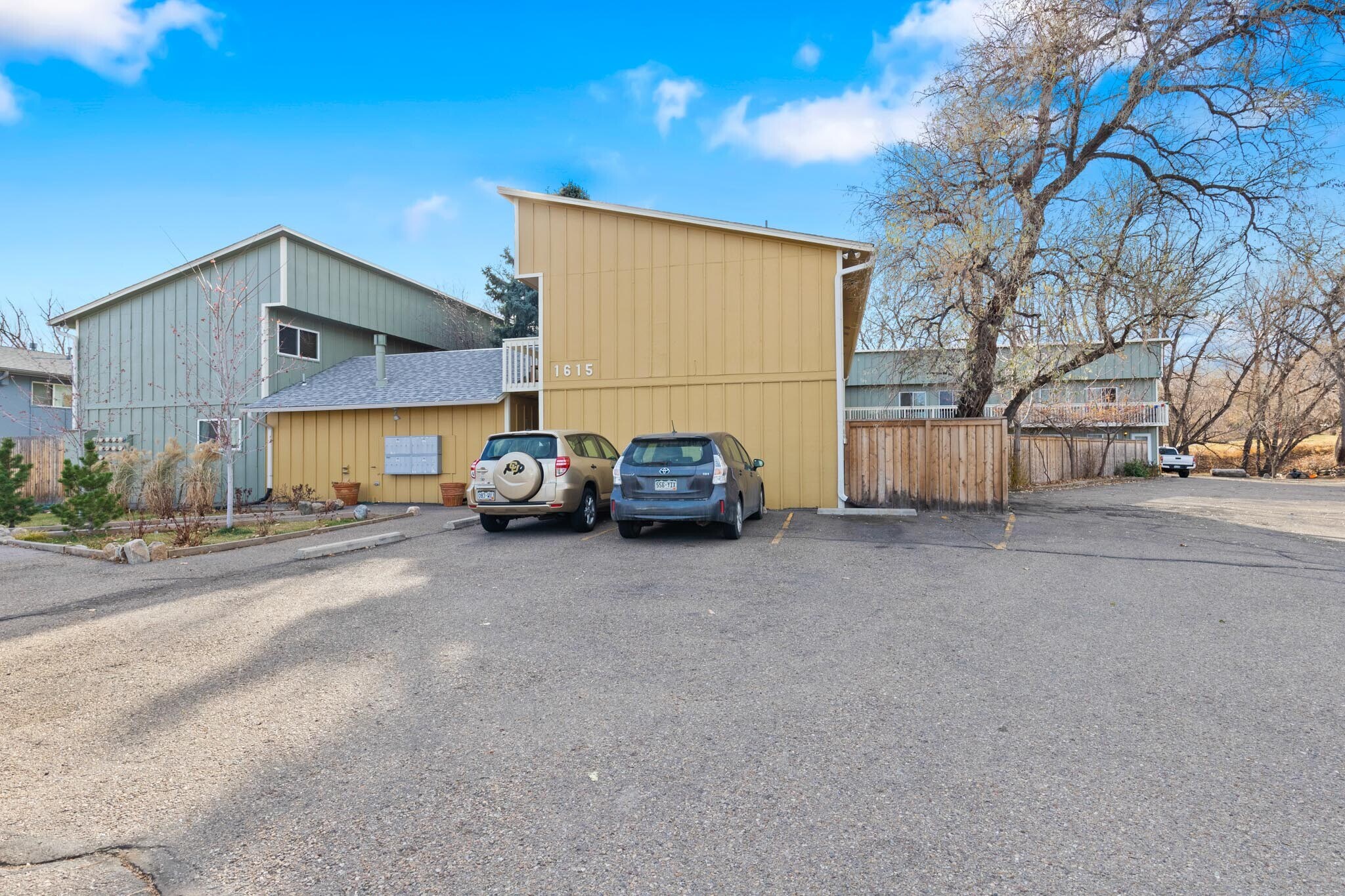 Building Photo - 1615 Cottonwood Dr