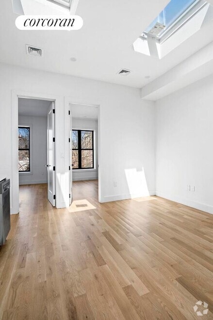 Building Photo - 501 Quincy St