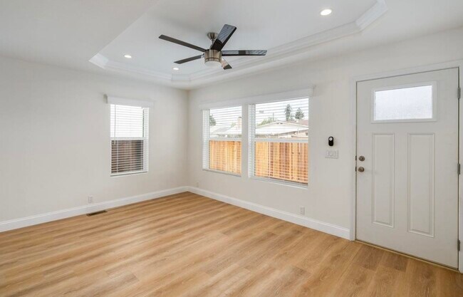 Building Photo - 841 N L St