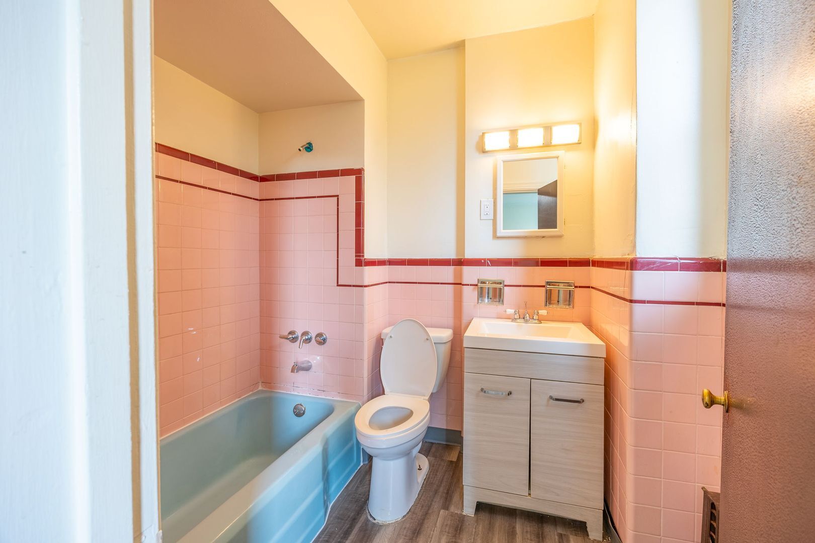 Building Photo - 2040 Brownsville Rd