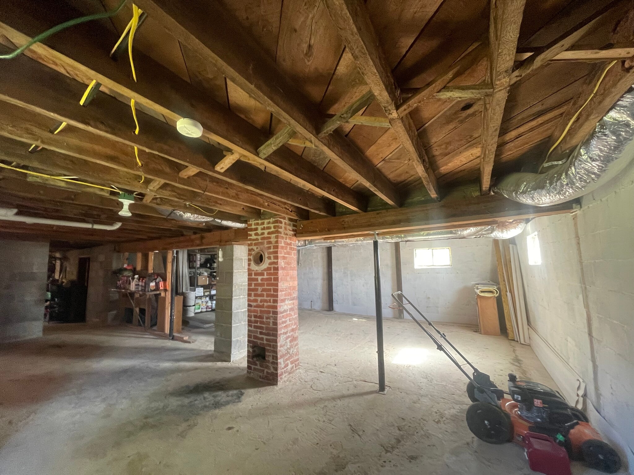 Building Photo - 415 W Depot St