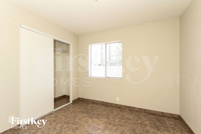 Building Photo - 13857 N 48th Ave