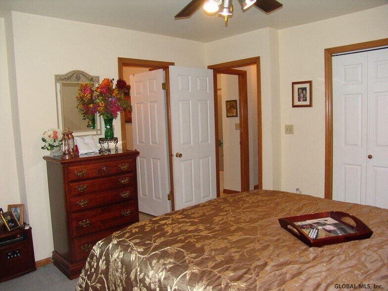 Building Photo - 78 Lower Newtown Rd