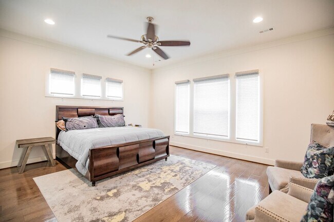 Building Photo - 8707 W Flycatcher Pl