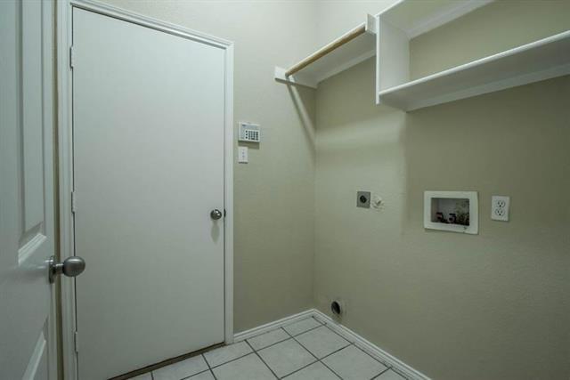 Building Photo - 7628 Lawnsberry Dr