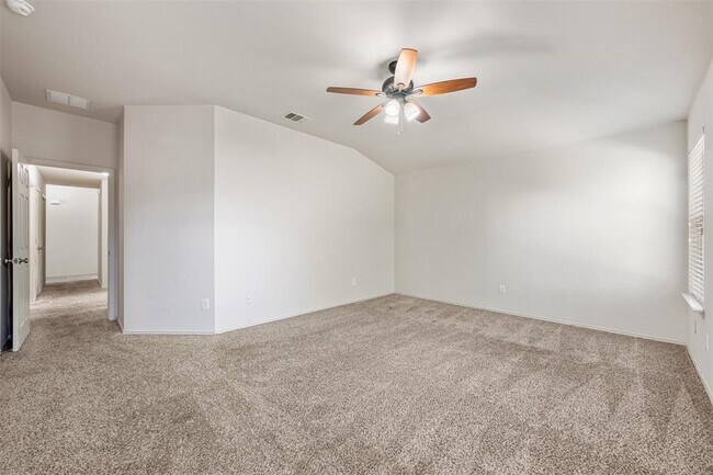 Building Photo - 220 Bauxite Dr